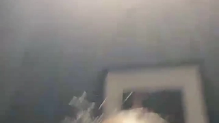 #手冲精品 #深喉 #无套 #荡妇 的深喉真的是一绝，爽到翻白眼。 👅