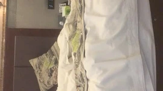 挑战在乘船过程中全裸露出被岸上的人发现了（上）