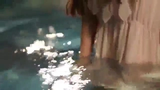风骚有韵味的美少妇和炮友自拍身材丰满姿势用不少很淫荡