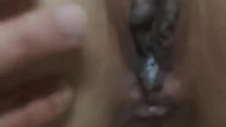 当孩子面偷偷操逼 儿子看电视 媳妇假装看平板老公专心啪啪