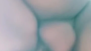 热辣的少女Chanel Camryns与她的继妹进行激烈的姐弟性爱