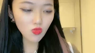 护士的下面又湿又紧00后乖巧少女抠穴啪啪