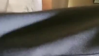 -renqi-在工作室猛操金发美少妇