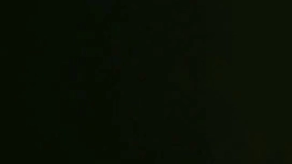 美女新人剛下海！身材不錯雙人操逼！多毛騷逼炮友揉搓，扶著屌捅入抽插